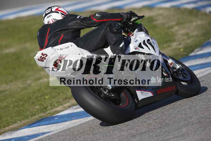 /Archiv-2024/02 29.01.-02.02.2024 Moto Center Thun Jerez/Gruppe gruen-green/965